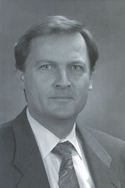 Metin 
          Ozen, Ph.D.
