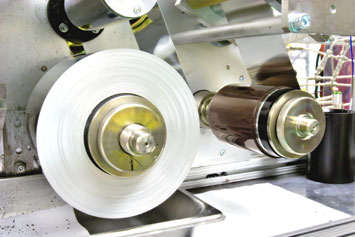 Input Output - Printing ink-based solar cells on aluminum foil