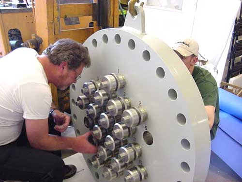High Definition Flow - Plate holding 21 critical flow venturis