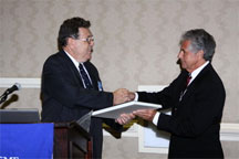 Graham White E-H Award 2009: Larry Lee Presents Award to Graham White