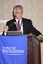 Graham White E-H Award 2009: Graham While Accepts Award